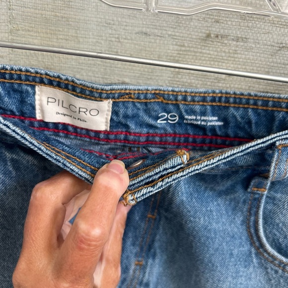 NWT new 29 fits 28 Anthropologie pilcro high rise frayed denim jean shorts blue - Picture 10 of 17